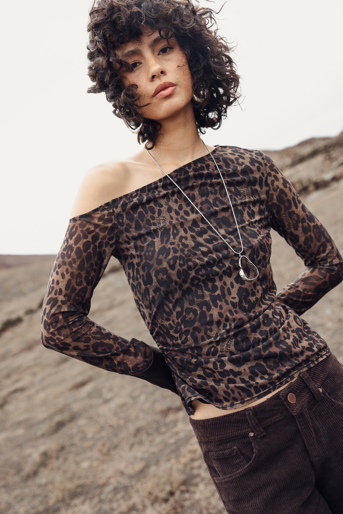   
            

T-shirt de mesh estampado Mulher Titcha Roar shaved chocolate | Freeman T. Porter
          