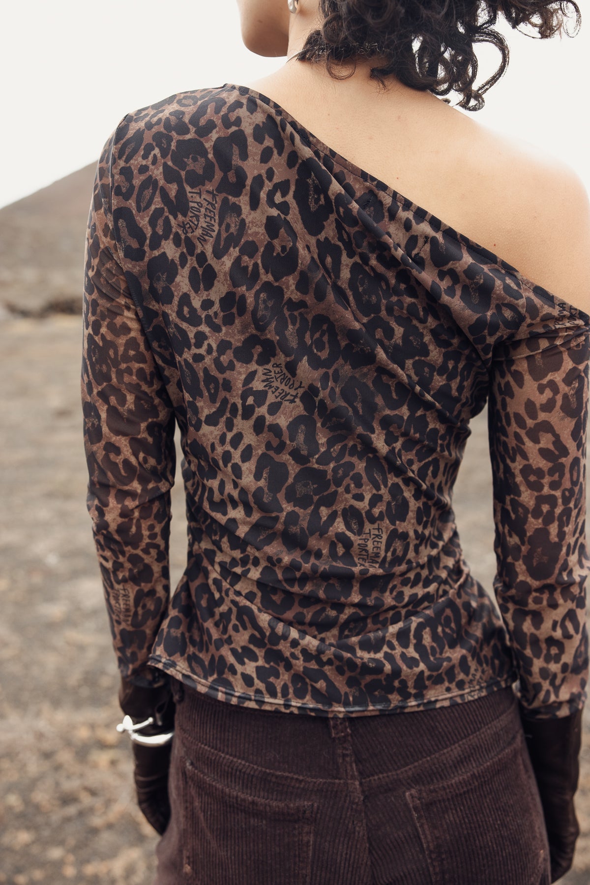 
              

T-shirt de mesh estampado Mulher Titcha Roar shaved chocolate | Freeman T. Porter
            