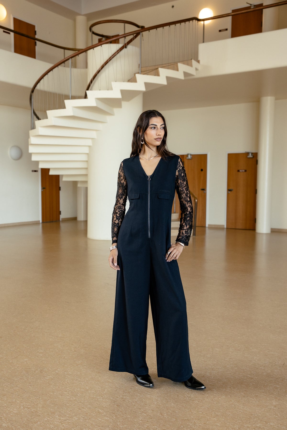 

Jumpsuit mit Reißverschluss und Spitzenärmeln Damen Suzie Dust dark sapphire | Freeman T. Porter