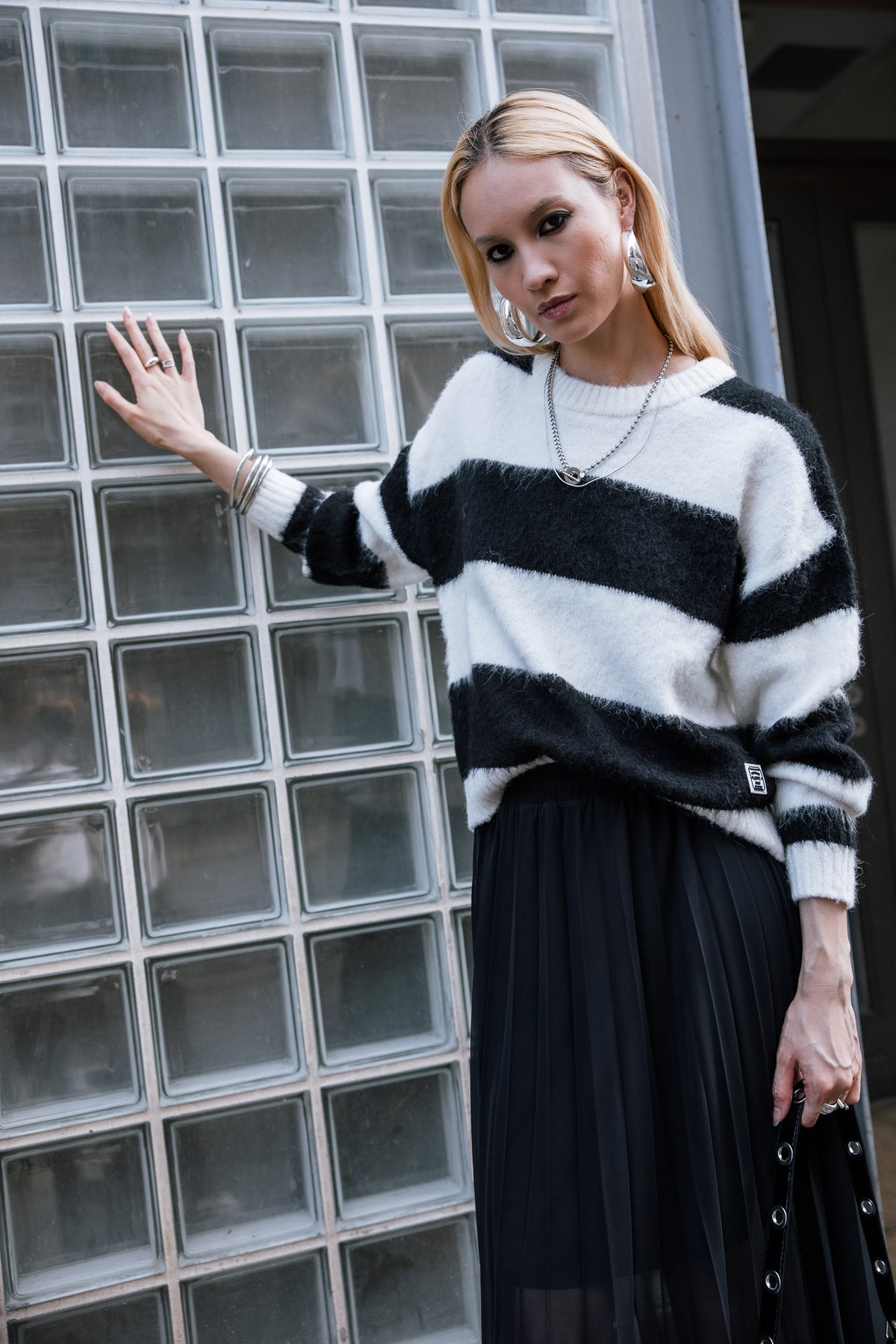 

Pull confortable fluffy Femme Phelicia Stripes white & black | Freeman T. Porter