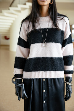 

Pull confortable fluffy Femme Phelicia Stripes light pink & black | Freeman T. Porter