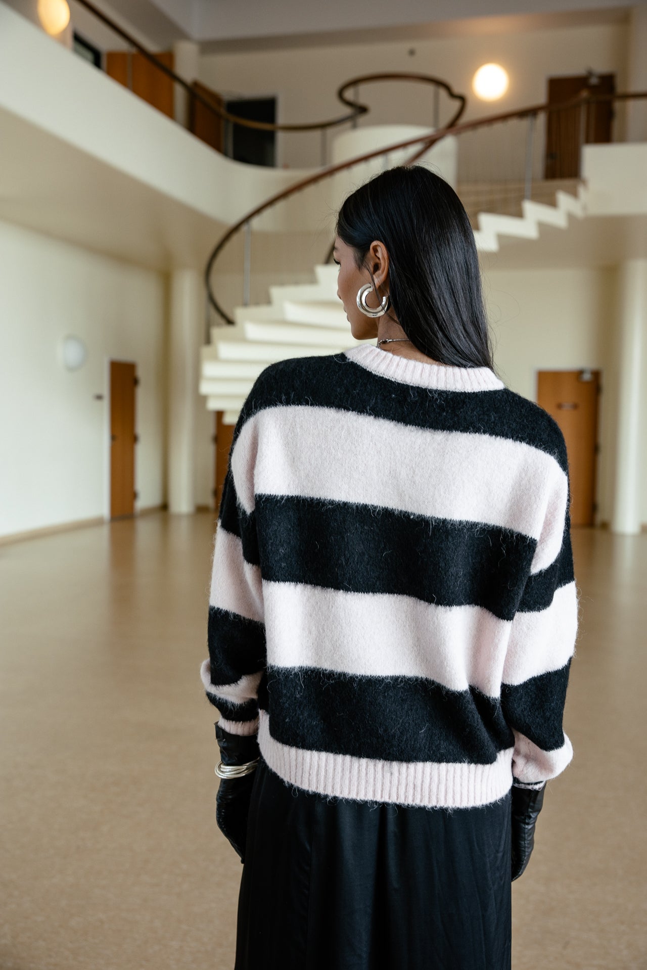 

Pull confortable fluffy Femme Phelicia Stripes light pink & black | Freeman T. Porter