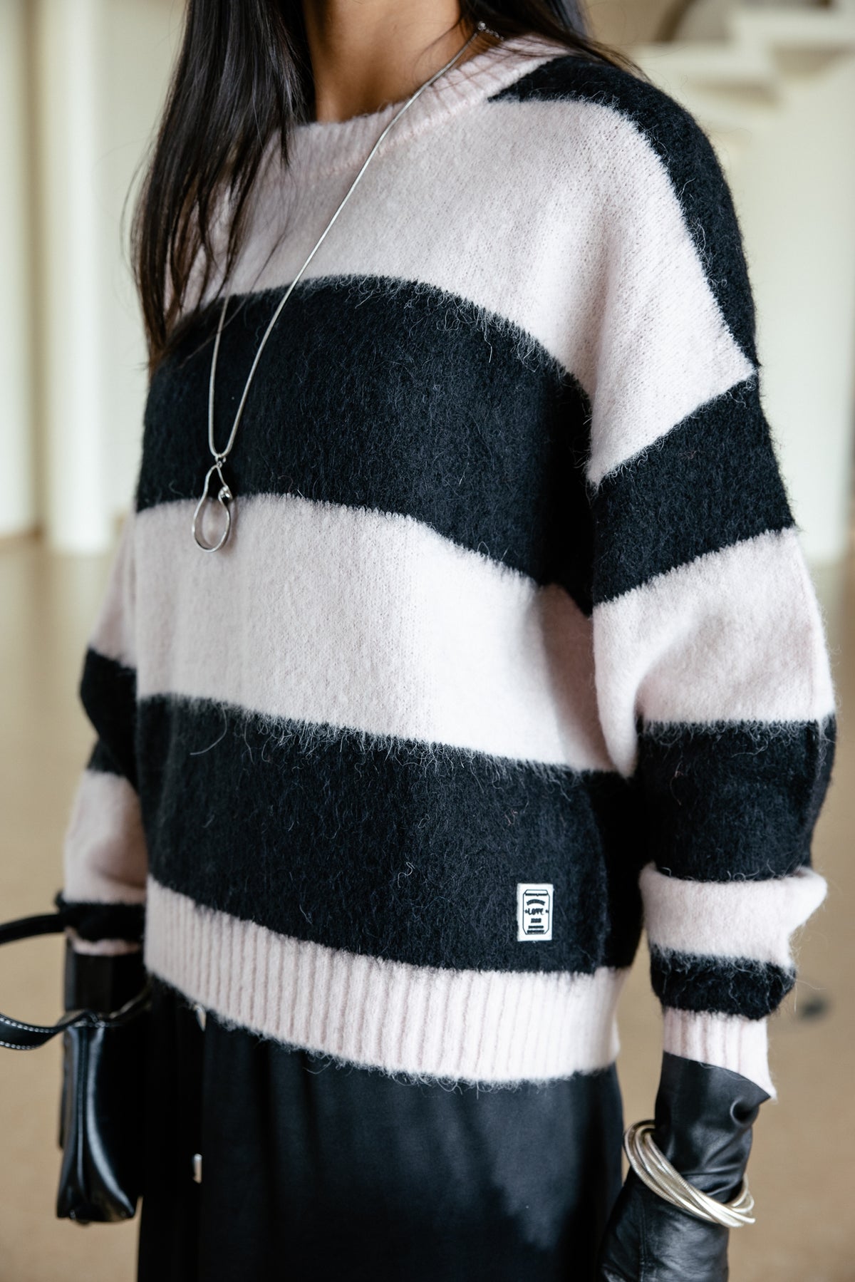 

Pull confortable fluffy Femme Phelicia Stripes light pink & black | Freeman T. Porter