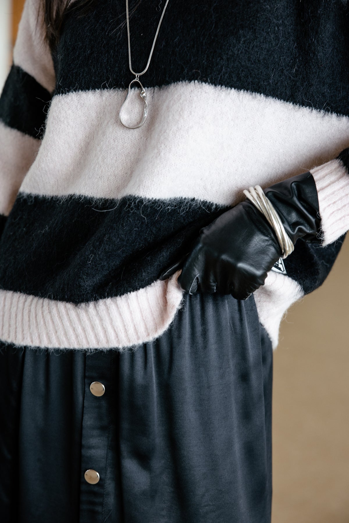

Pull confortable fluffy Femme Phelicia Stripes light pink & black | Freeman T. Porter