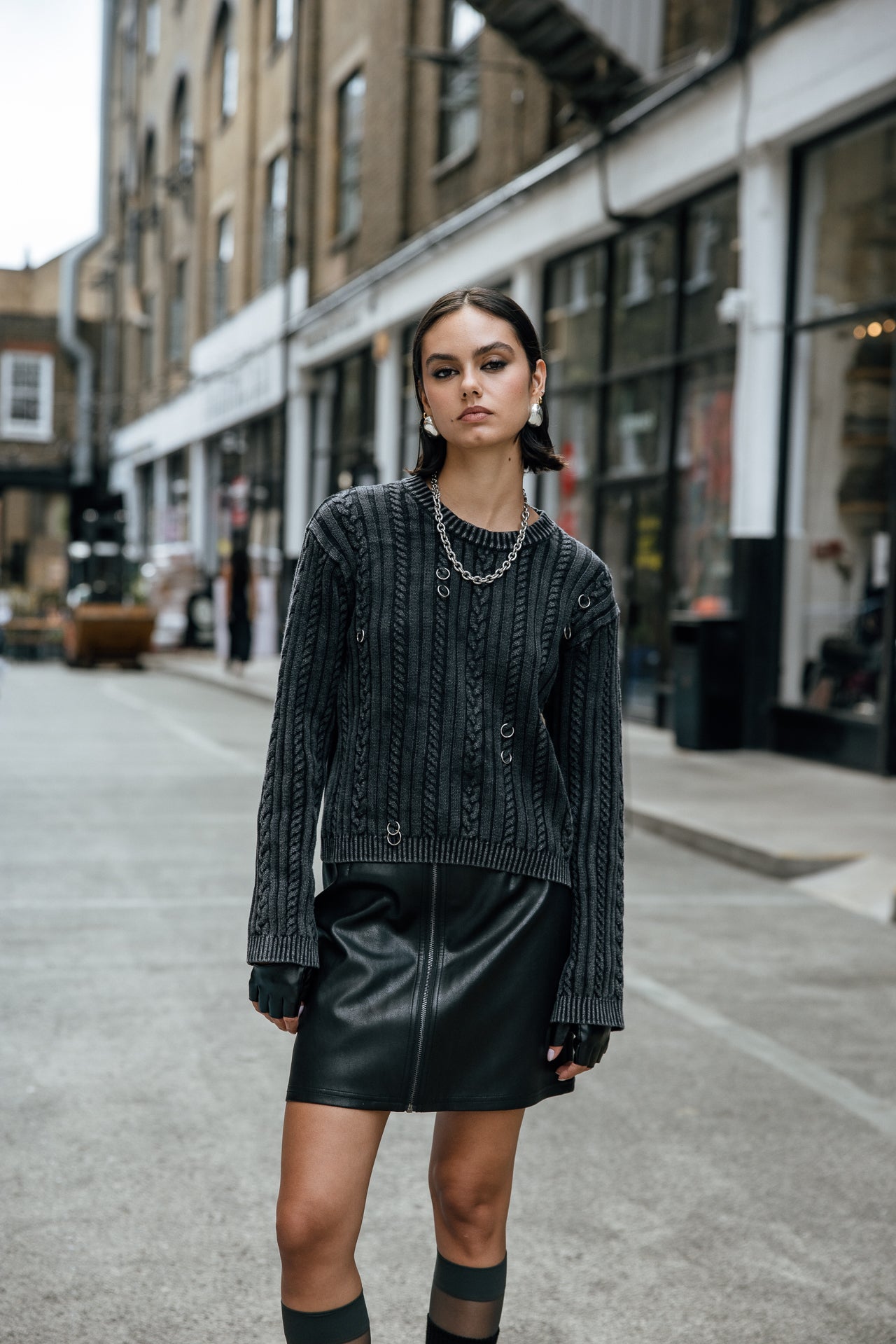 

Zopfstrickpullover mit Piercing Damen Pensee carbone | Freeman T. Porter