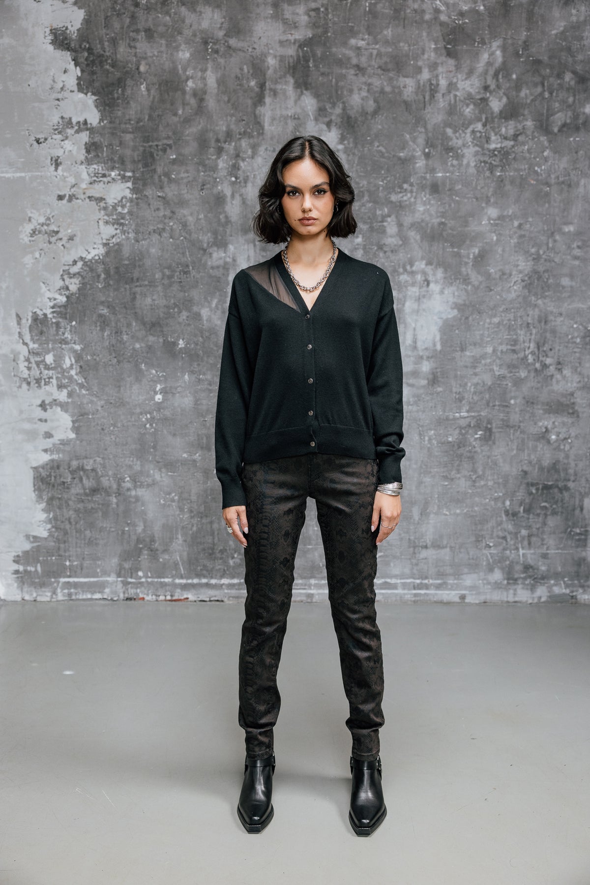 

Sweatjacke mit Voile Damen Goya black | Freeman T. Porter