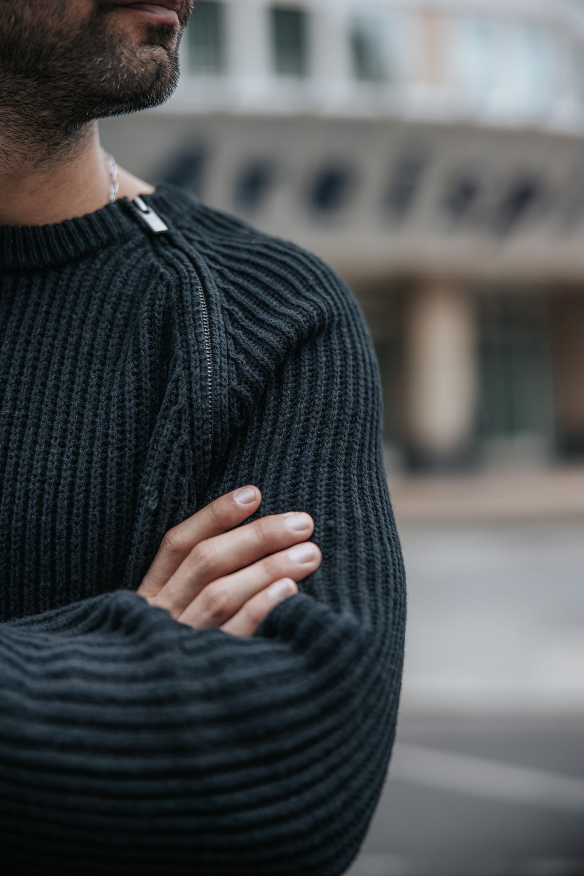 

Strickpullover mit Reißverschluss und Rundhalsausschnitt Herren Averill Maker black | Freeman T. Porter