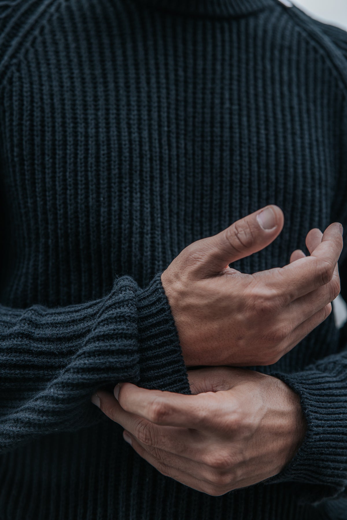 

Strickpullover mit Reißverschluss und Rundhalsausschnitt Herren Averill Maker black | Freeman T. Porter