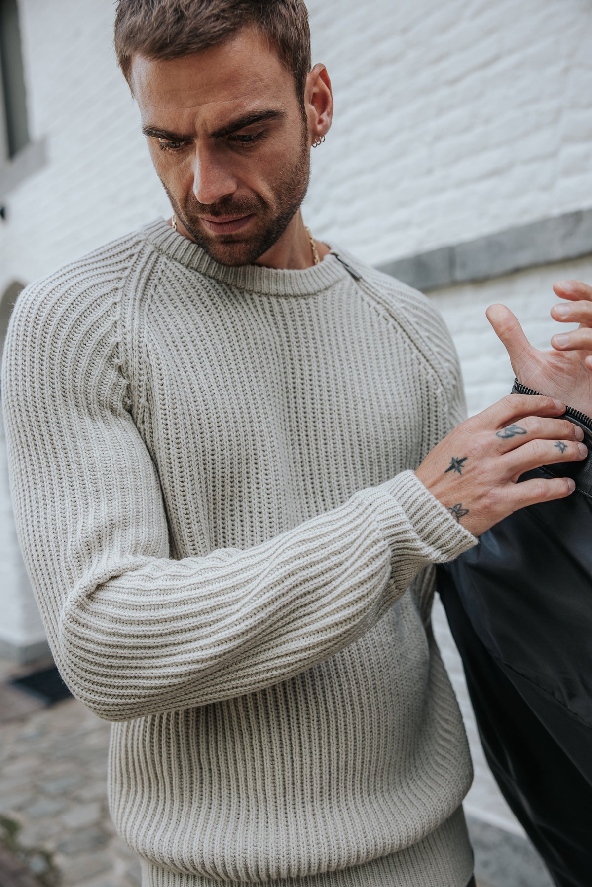 

Jersey de punto con cremallera Hombre Averill Maker beige | Freeman T. Porter