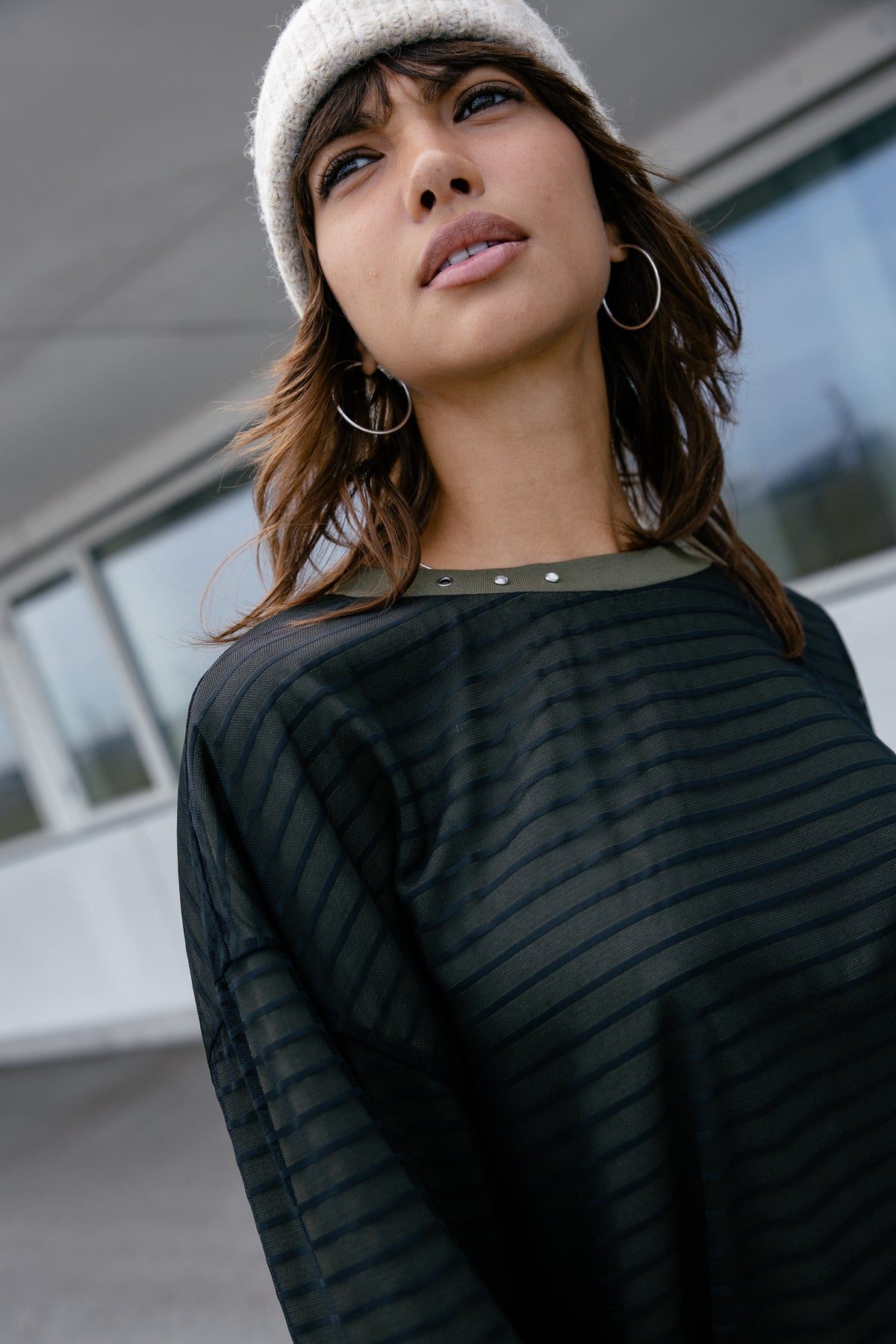 

Sweatshirt aus zwei Materialien mit Schleier Damen Shay Sailor dark olive | Freeman T. Porter