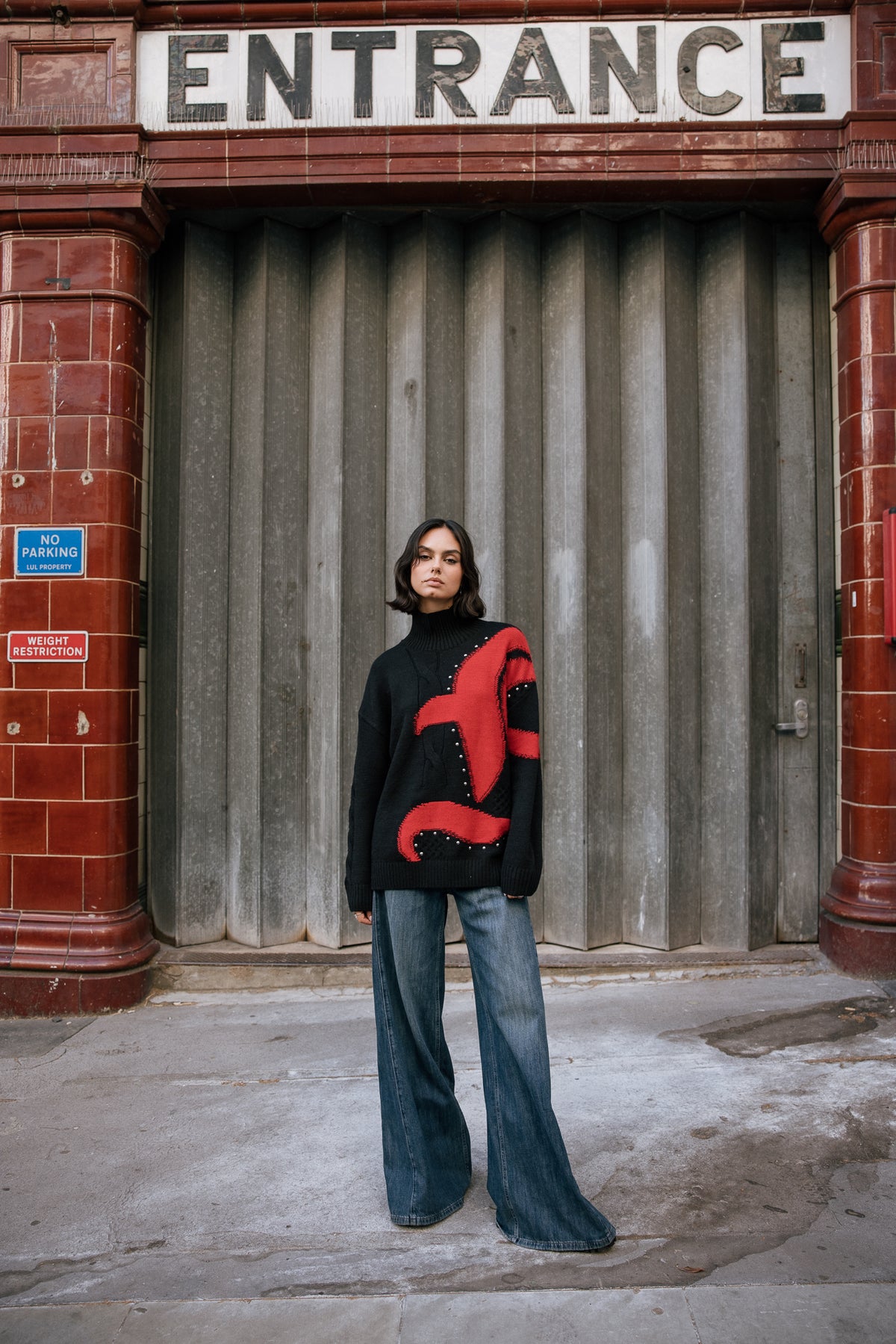 

Pullover mit Kontrastdetails und Nieten Damen Pears Fancy black & red | Freeman T. Porter