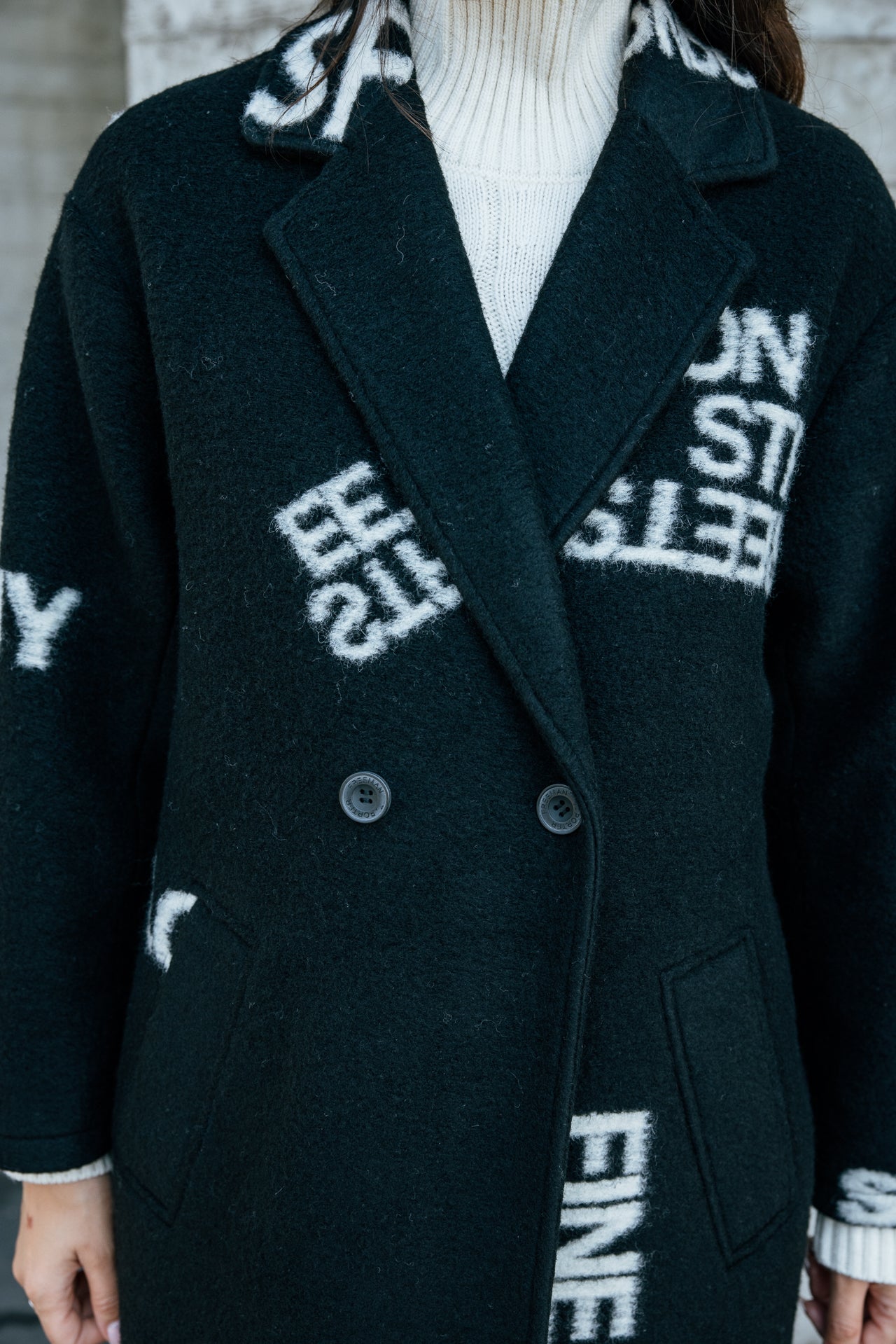 

Manteau long en laine bouillie Femme Millie Intarsia black | Freeman T. Porter