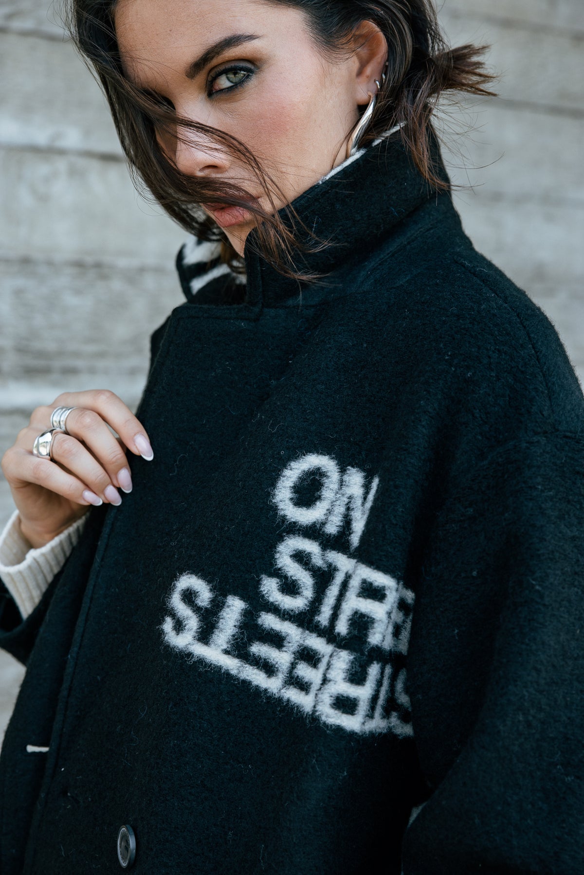 

Manteau long en laine bouillie Femme Millie Intarsia black | Freeman T. Porter