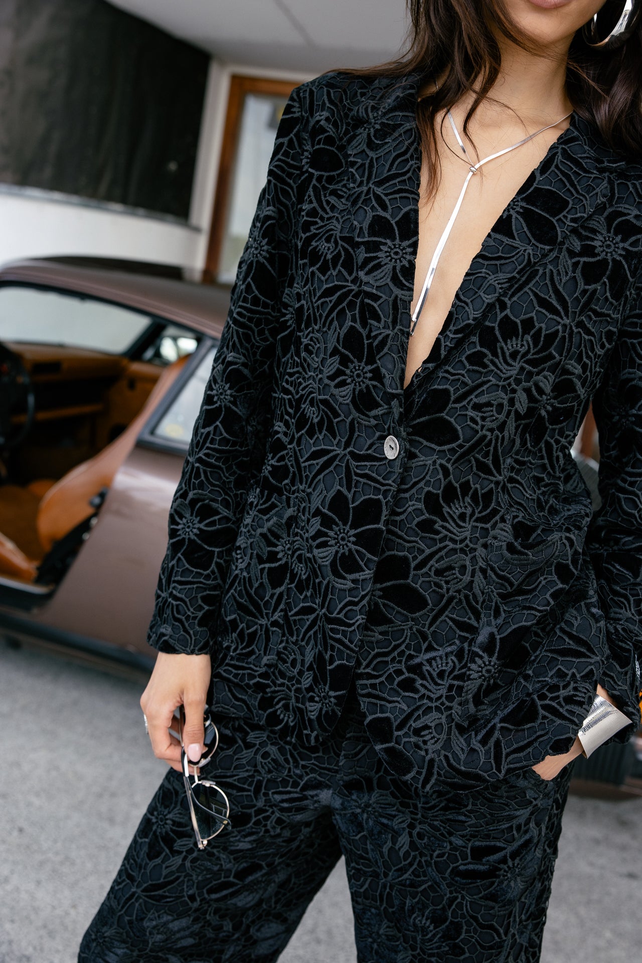   
            

Blazer Oversize Samt und Spitze Damen Marane Velvet Lace black | Freeman T. Porter
          
