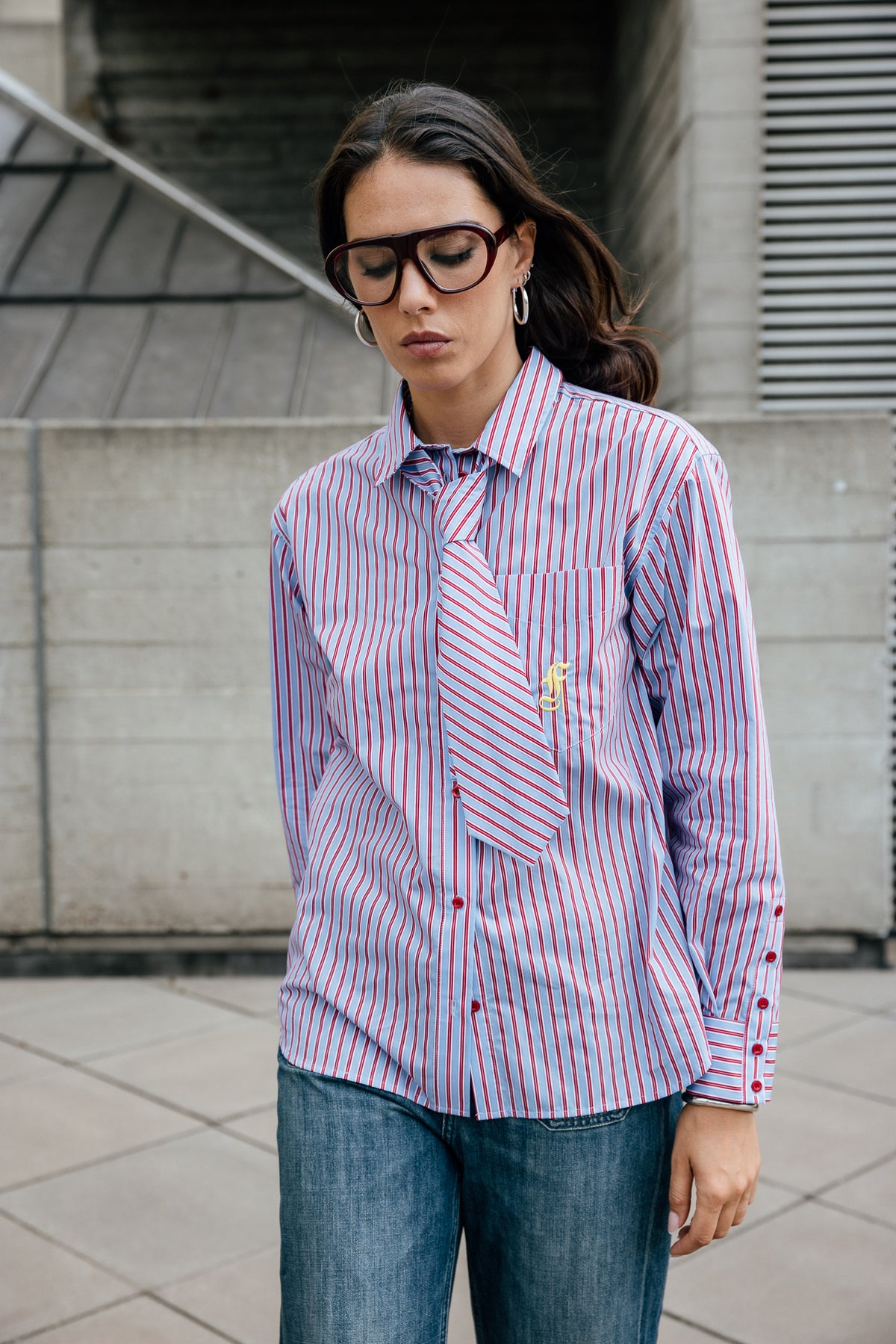 

Locker sitzendes Hemd mit Krawatte Damen Chanie Tie granada sky | Freeman T. Porter