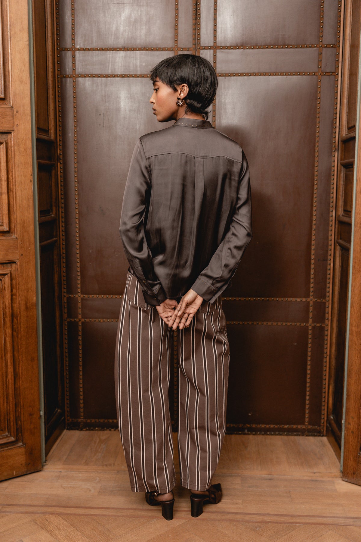 

Bluse mit Schluppenkragen und Nieten Damen Cayabana Nightly chocolate torte | Freeman T. Porter