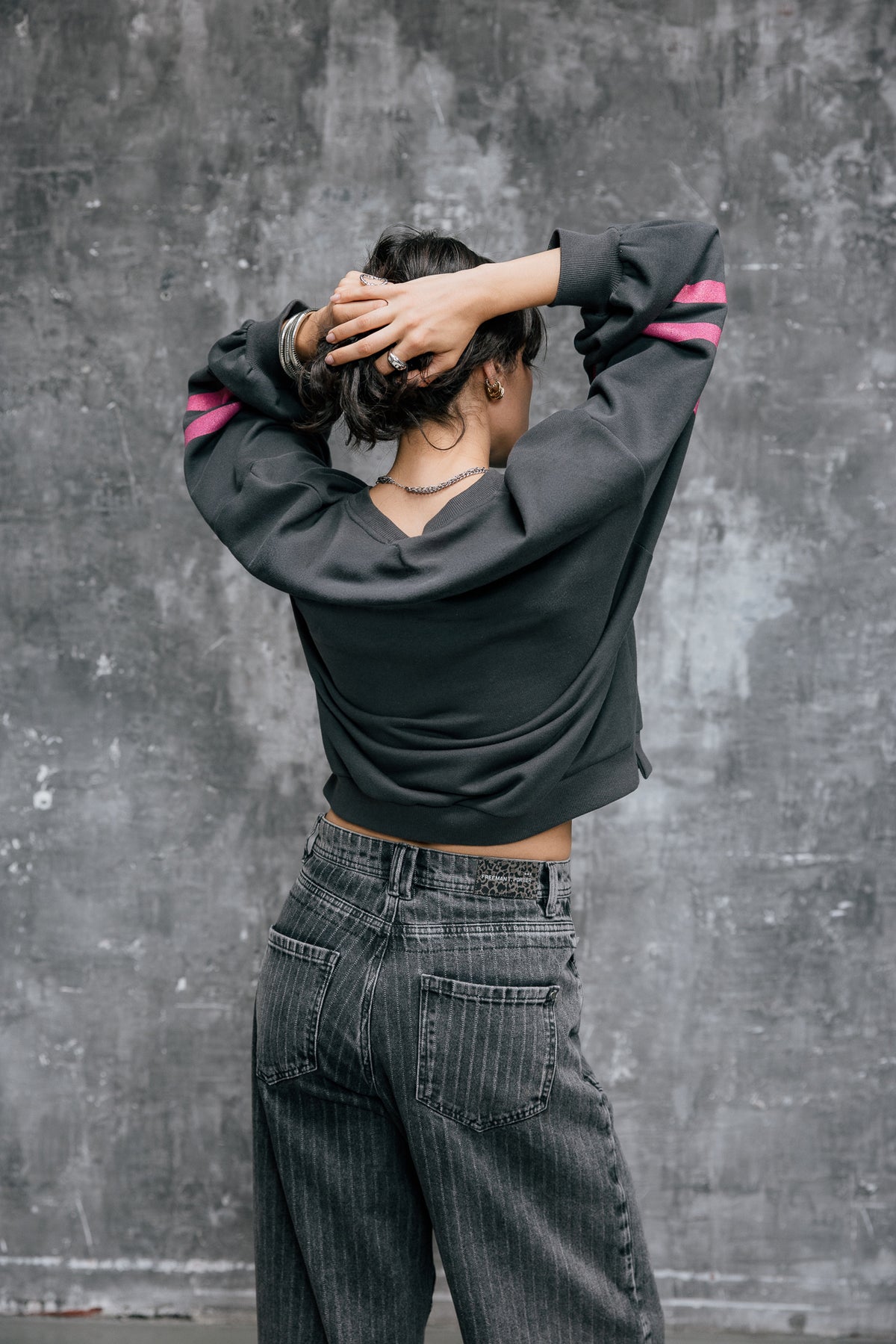 
              

Sweatshirt met pofmouwen  Dames Sheldone Hef carbone | Freeman T. Porter
            