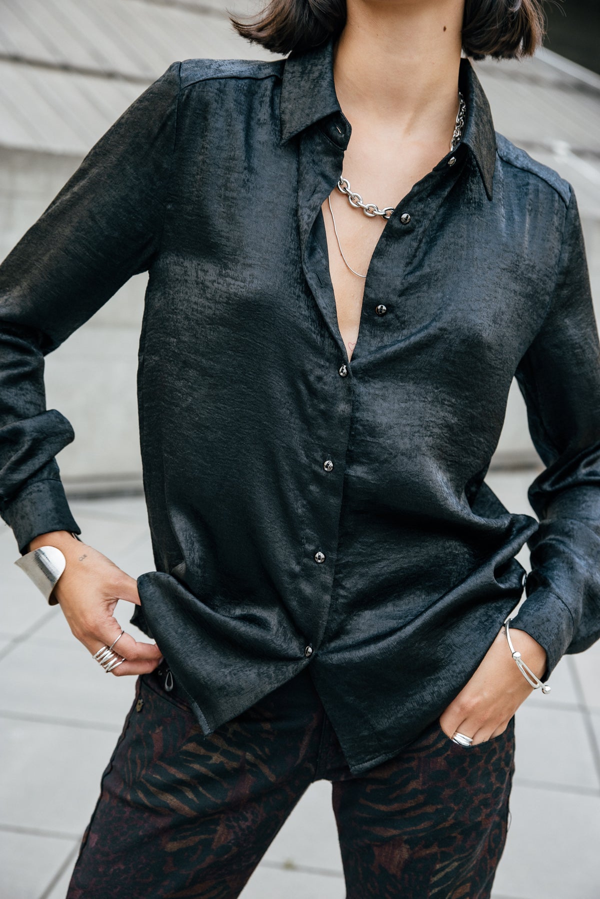 

Chemise droite satinée Femme Cali Shine black | Freeman T. Porter