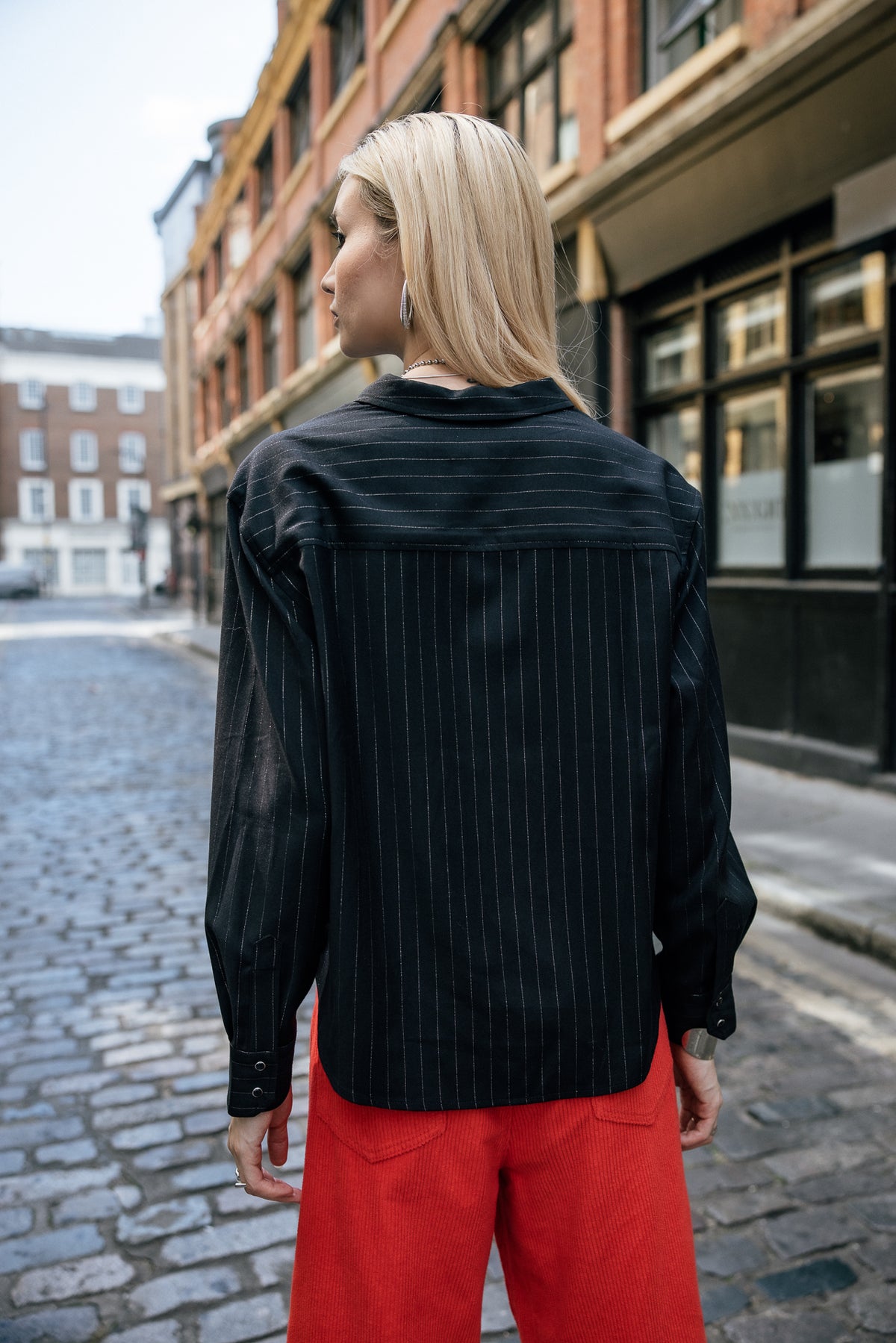 

Cropped Reißverschluss-Hemd Damen Chiky Stripe black | Freeman T. Porter