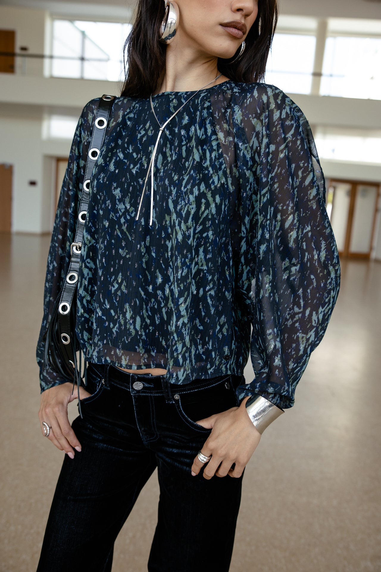   
            

Schulterfreies Top Damen Telcie Abstract original | Freeman T. Porter
          