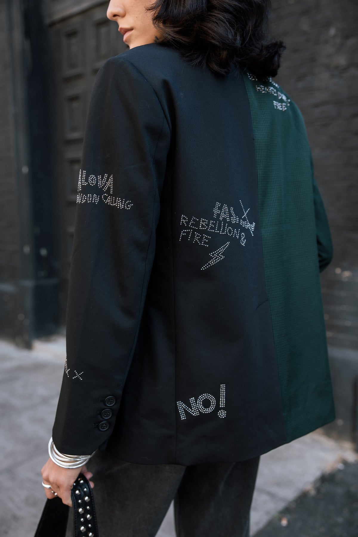 
              

Zweifarbiger Blazer mit Strass Damen Varel Mix green | Freeman T. Porter
            