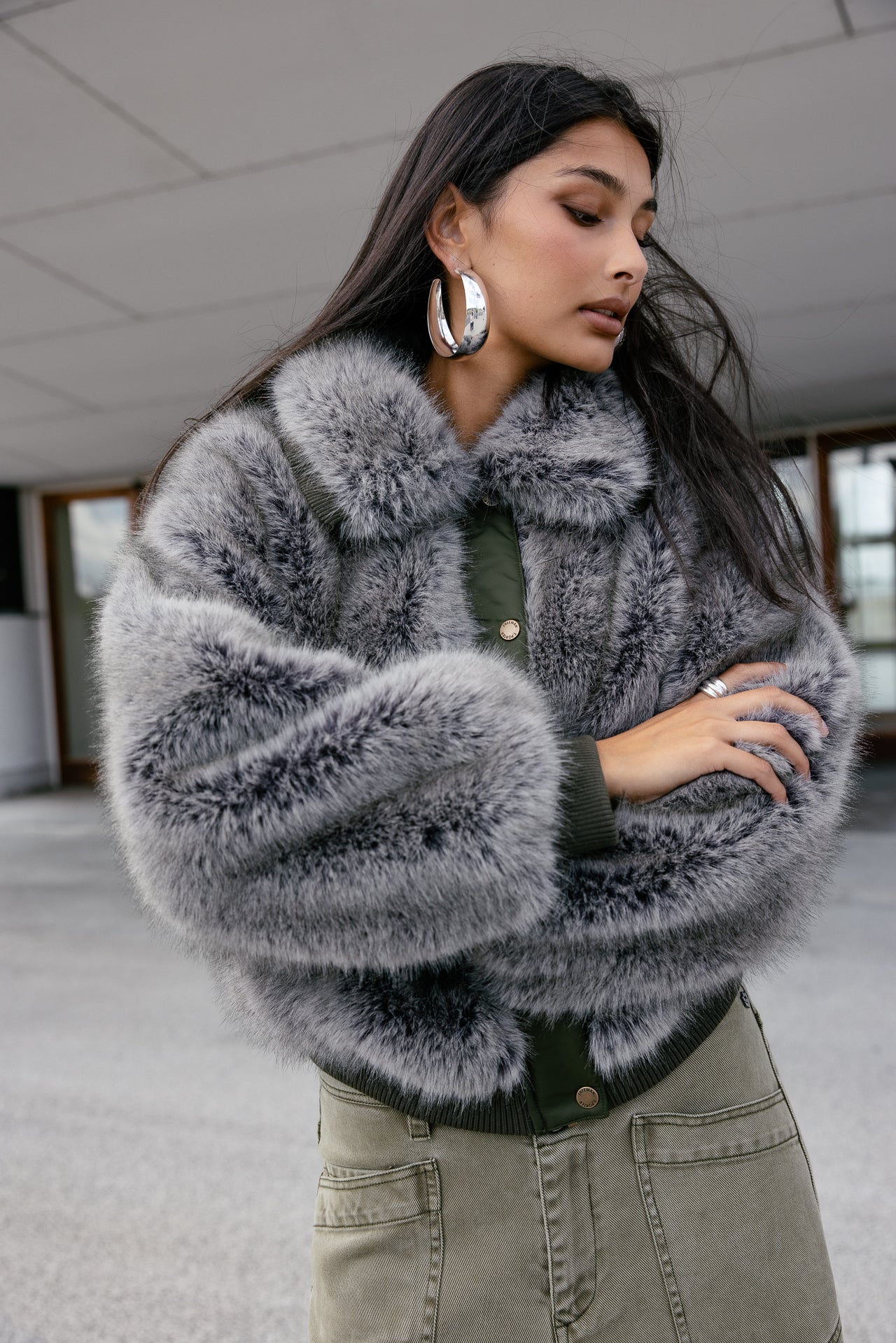   
            

Pelzimitat-Bomber Damen Vivienne Fur original | Freeman T. Porter
          