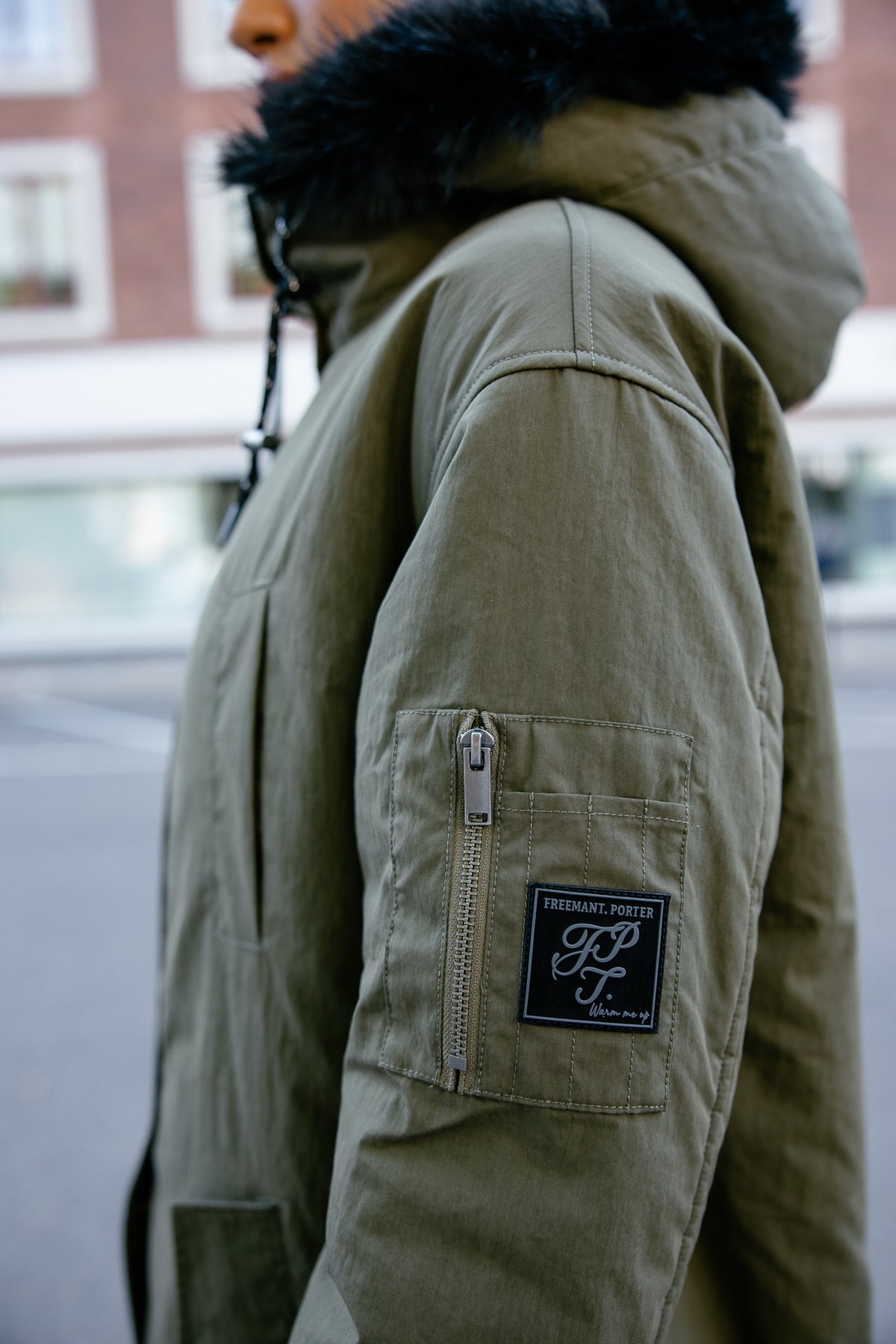 

Parka mit Kapuze und Pelz Damen Vira fur burnt olive | Freeman T. Porter