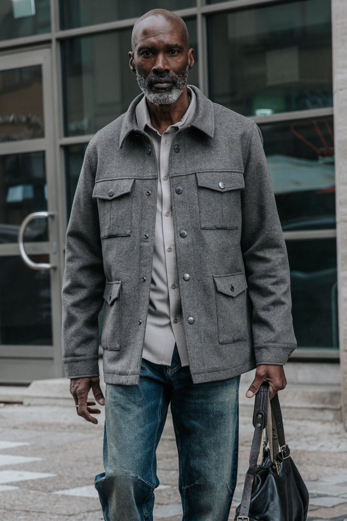   
            

Geknöpfte Jacke mit mehreren Taschen Herren Beron Krast taupe | Freeman T. Porter
          