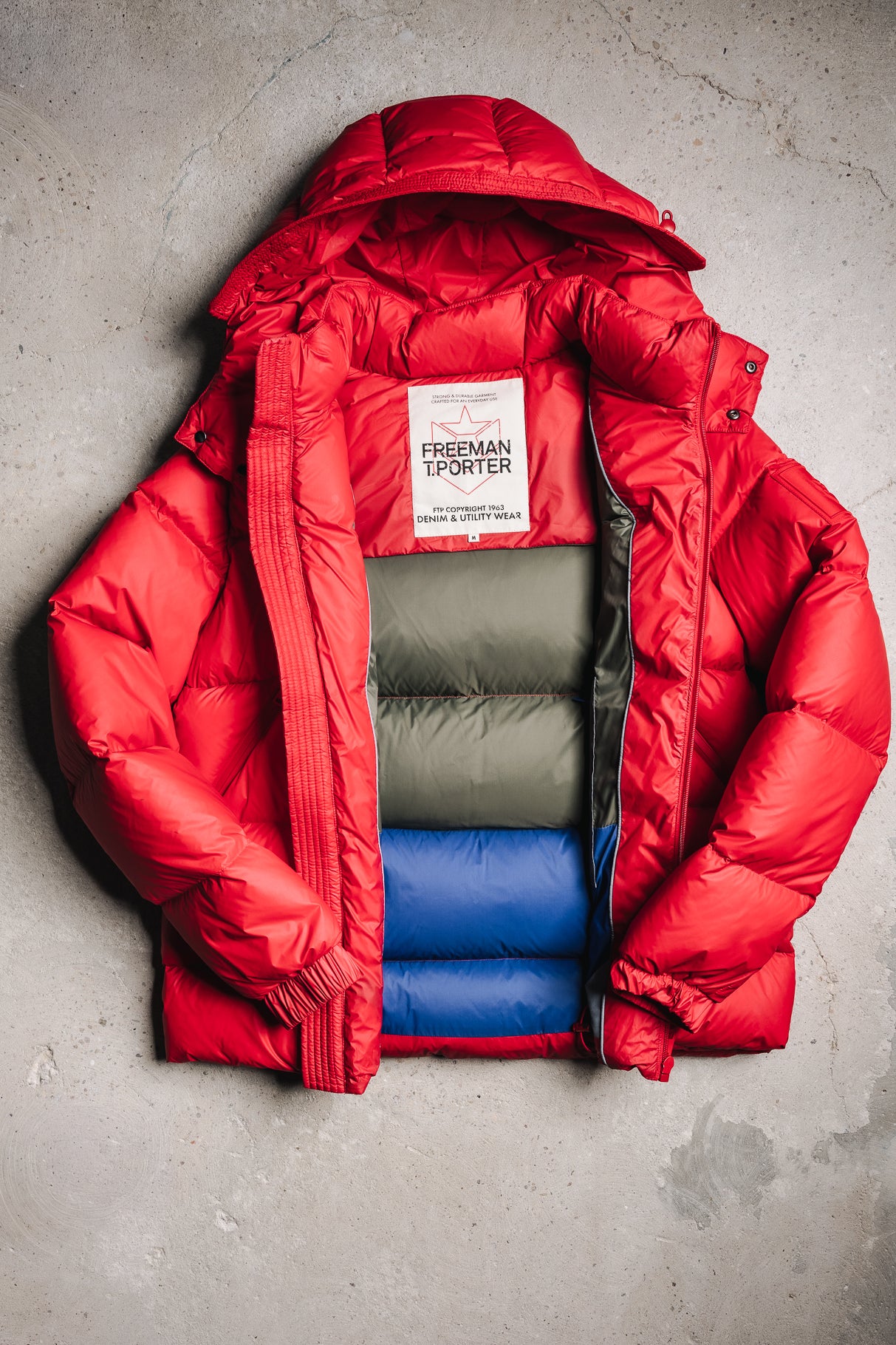   
            

Doudoune à capuche Homme Conor Nylon chinese red | Freeman T. Porter
          